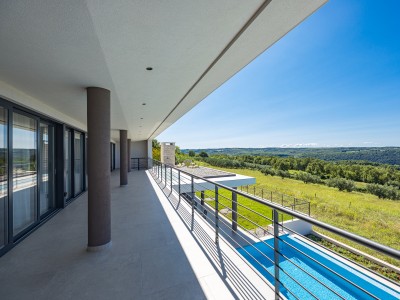 Luxury Villa with a unique view in Istria 8