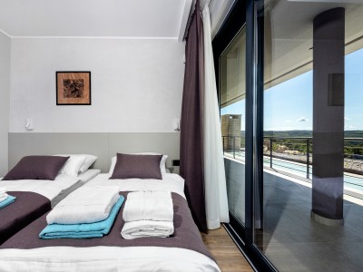 Luxury Villa with a unique view in Istria 38
