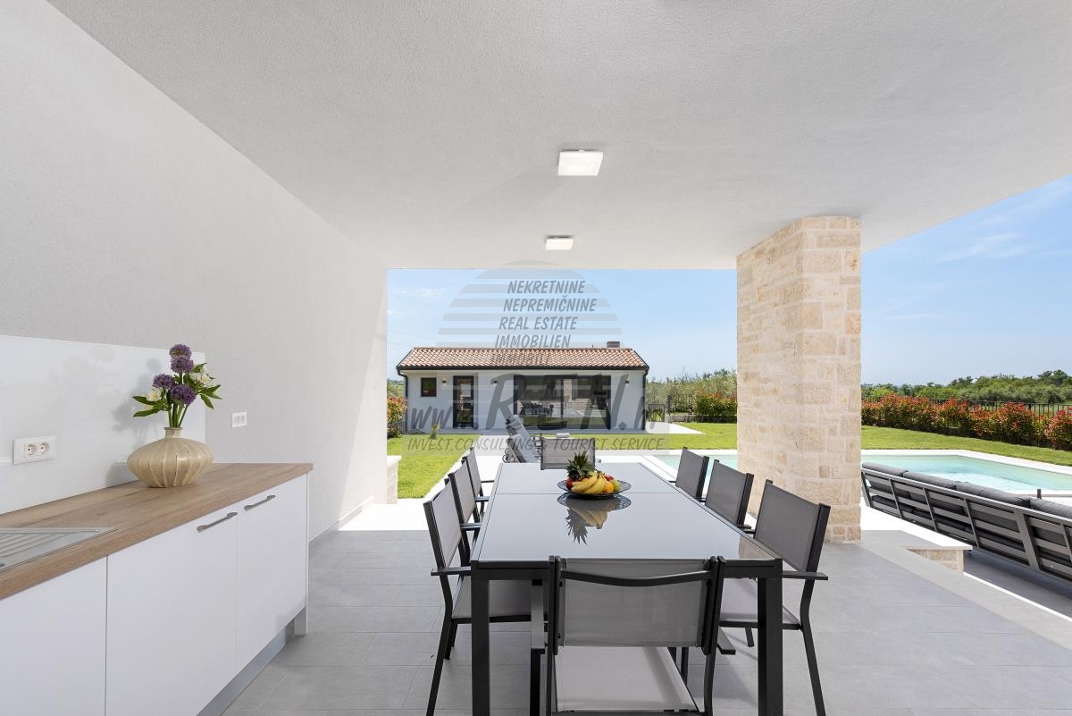 Luksuzna vila s bazenom u Brtonigli 21