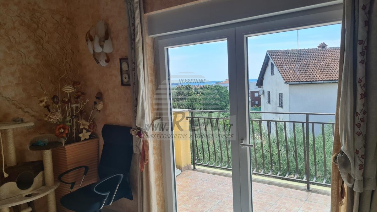 Apartment with sea view in Novigrad 9