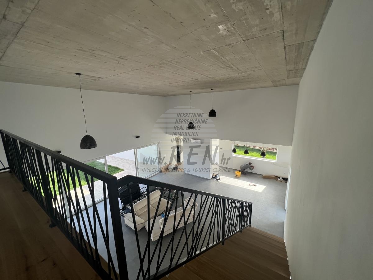 Villa in the vicinity of Novigrad 12