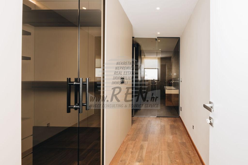Luxuriöse Wohnung zum Verkauf im schönen Novigrad mit Meerblick 31