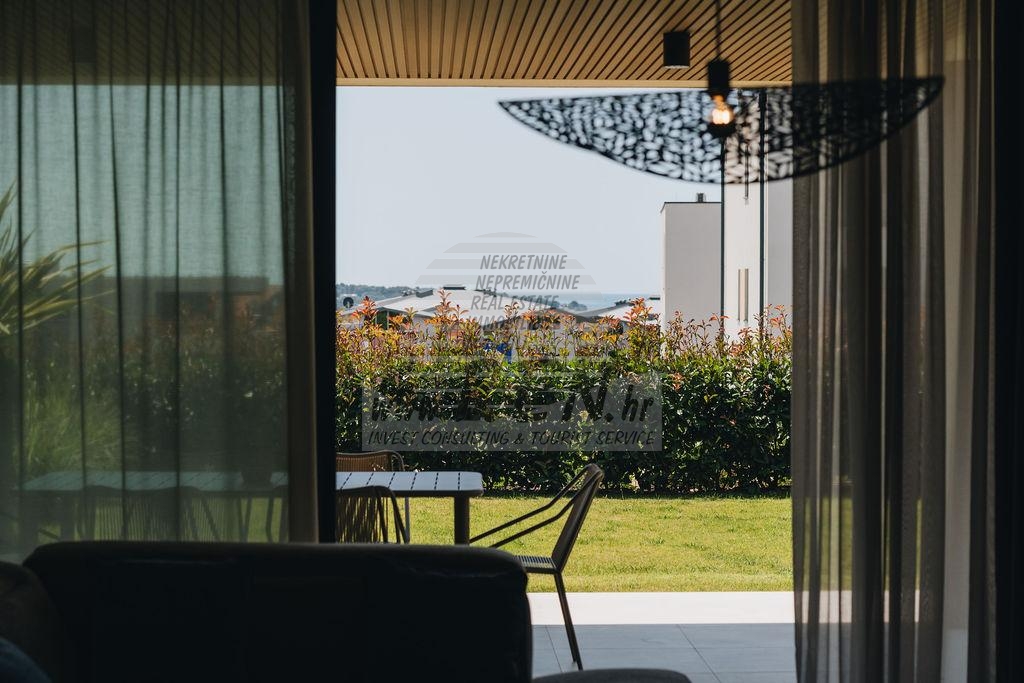 Luxus Immobilien Istrien, Zum Verkauf eine Exklusive Wohnung in Novigrad 1