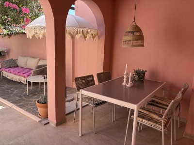 Sea View Home Just Steps from the Beach – Mareda 4