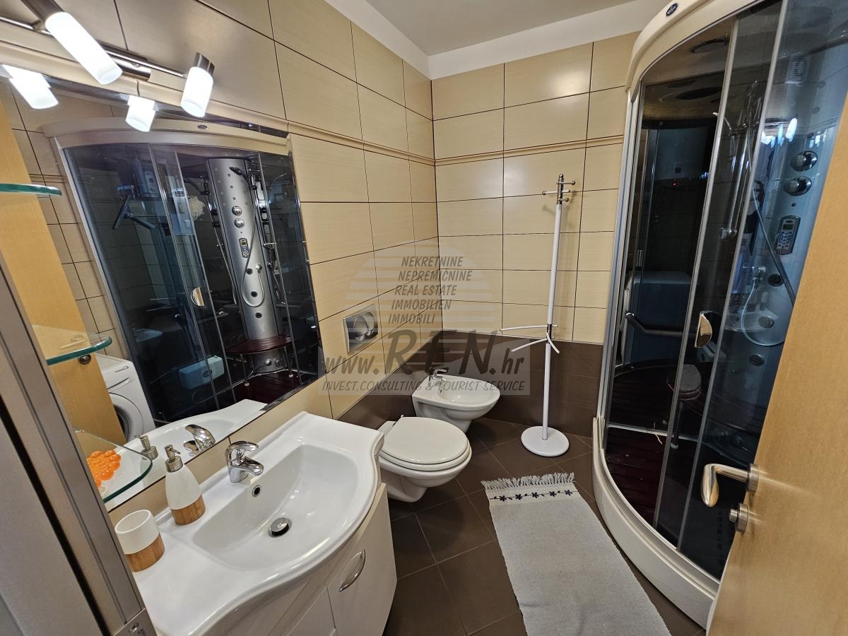 Apartment in Novigrad 21