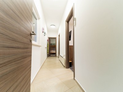 PRESTIGEHAUS MIT POOL – NUR 50 m VOM MEER 18