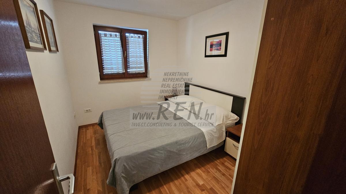 Stan s dva zasebna apartmana, bazenom i pogledom na more 11