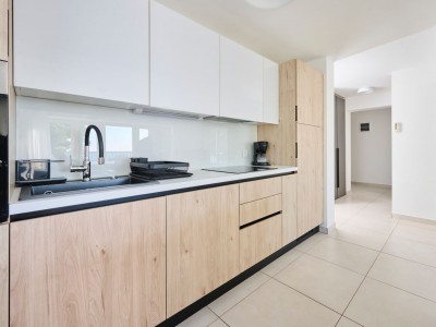 Apartment in the first row to the sea with elevator and garage 6