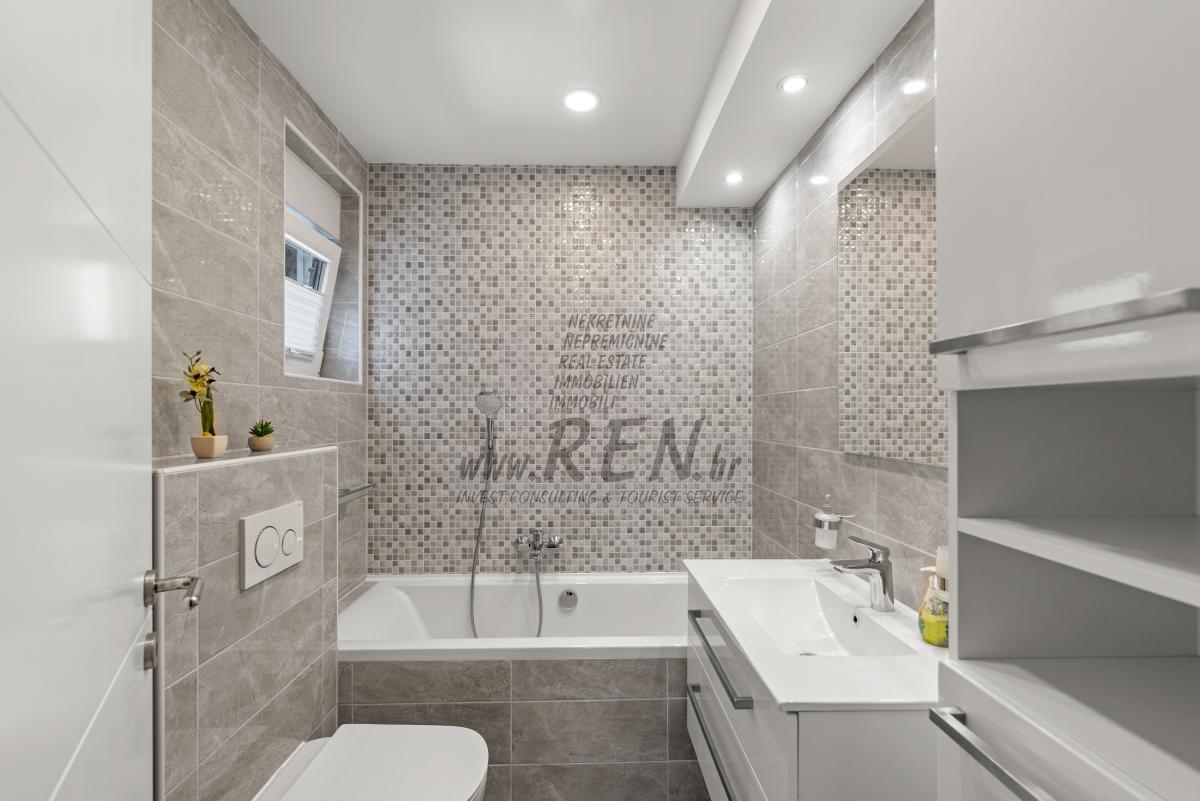 Haus mit Swimmingpool in ruhiger Lage in Novigrad 28