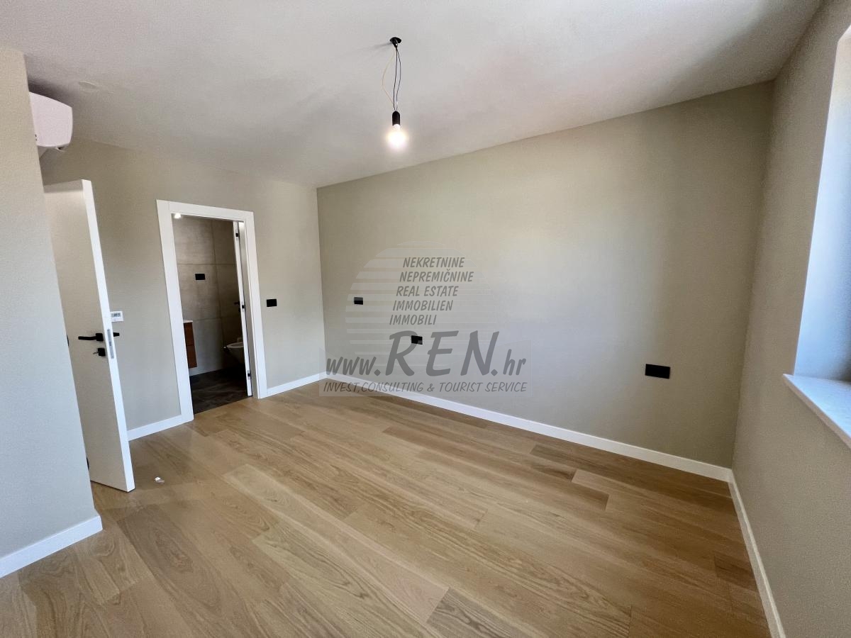 Apartment with a beautiful view of the sea - at the stage of construction 15