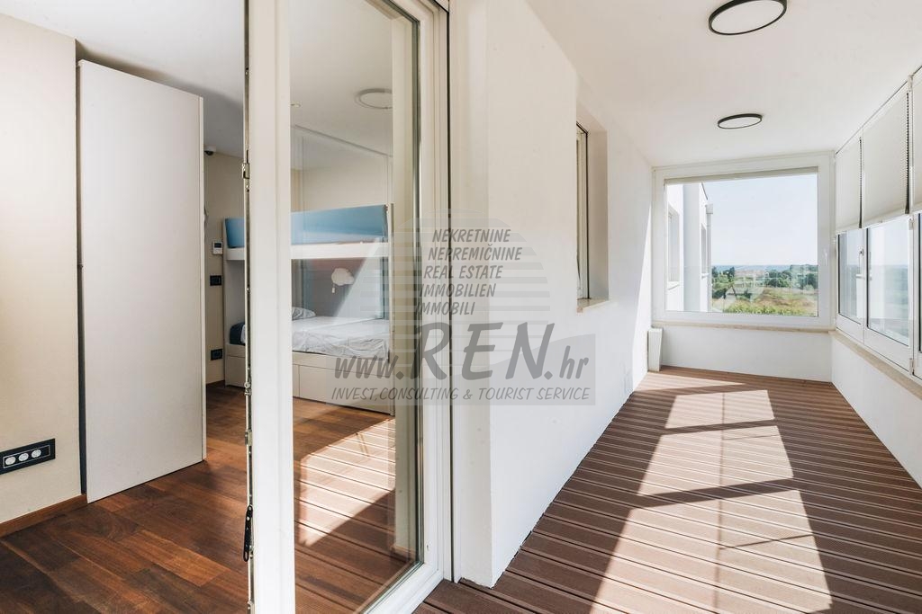Luxuriöse Wohnung zum Verkauf im schönen Novigrad mit Meerblick 20