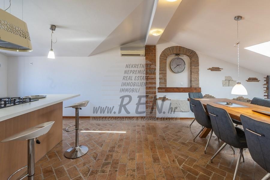 Penthouse in the center of Poreč 8