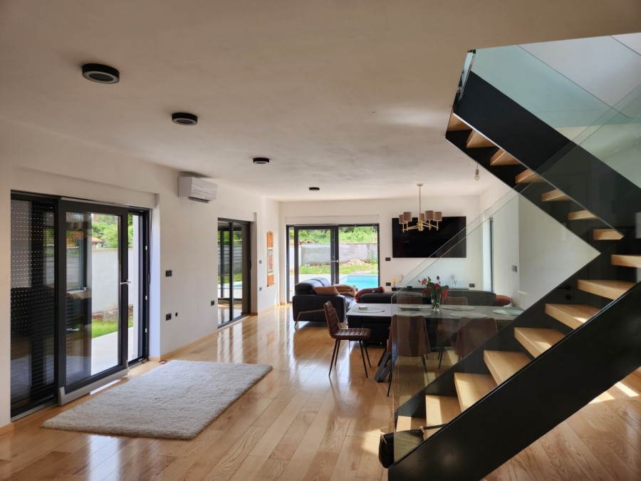 Casa Ližnjan 11