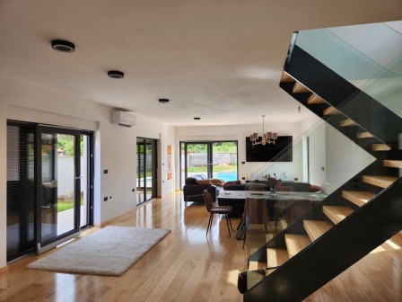 Casa Ližnjan 11