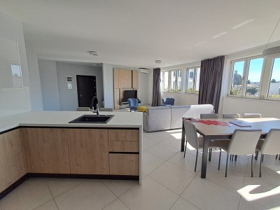 Penthouse in the first row to the sea 10