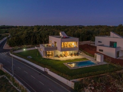Moderne Villa in der Nähe von Novigrad 8