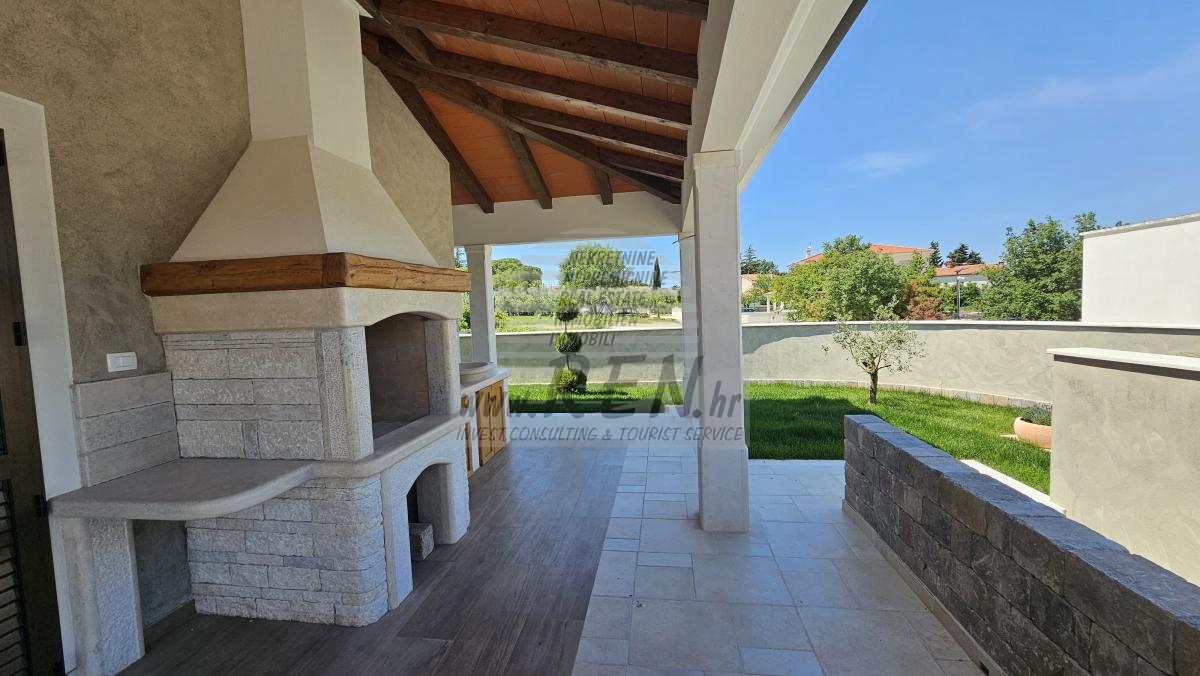 House with pool near Buje - at the stage of construction 5