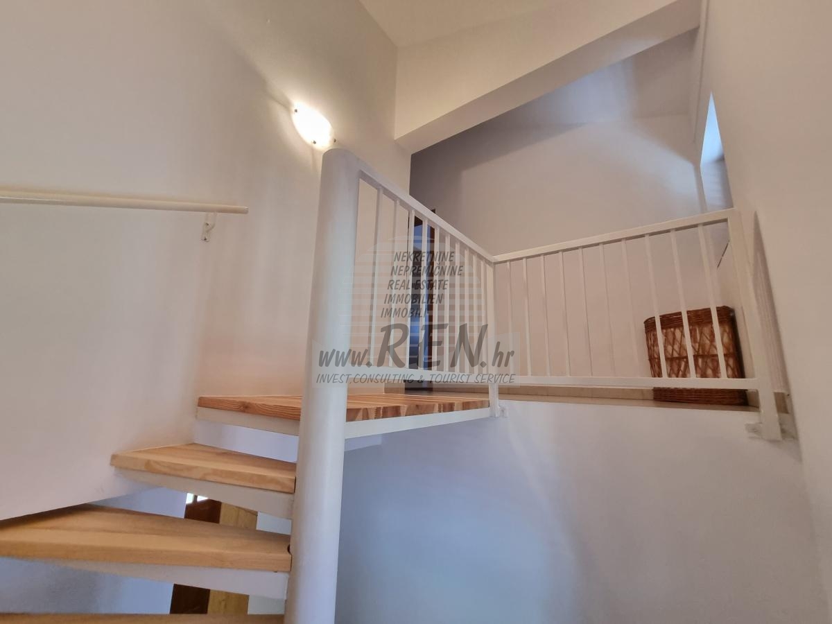 Haus mit Schwimmbad 19