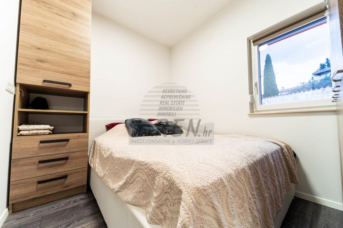 PRESTIGEHAUS MIT POOL – NUR 50 m VOM MEER 22