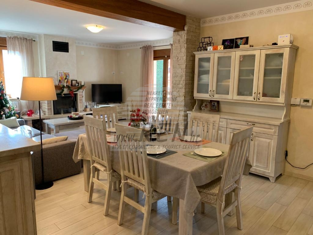 Mediterranean Villa with Pool – Just 300 m from the Sea 3