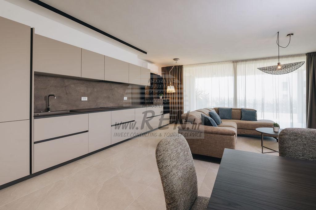 Luxus Immobilien Istrien, Zum Verkauf eine Exklusive Wohnung in Novigrad 12