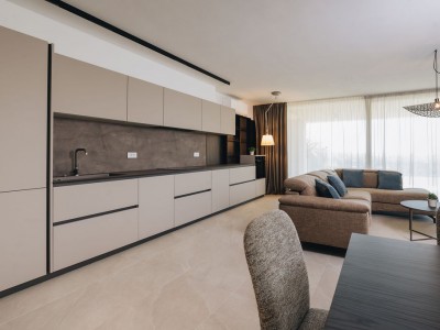 Luxus Immobilien Istrien, Zum Verkauf eine Exklusive Wohnung in Novigrad 12
