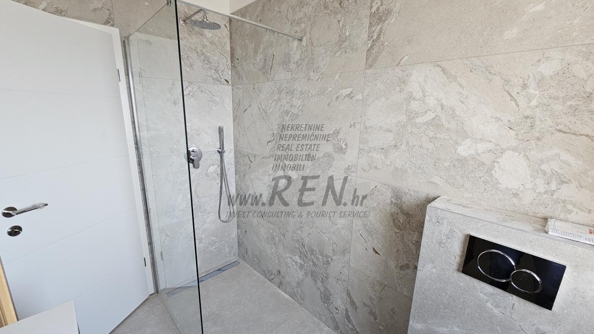 Apartment in the vicinity of Umag with a view of the sea - at the stage of construction 8