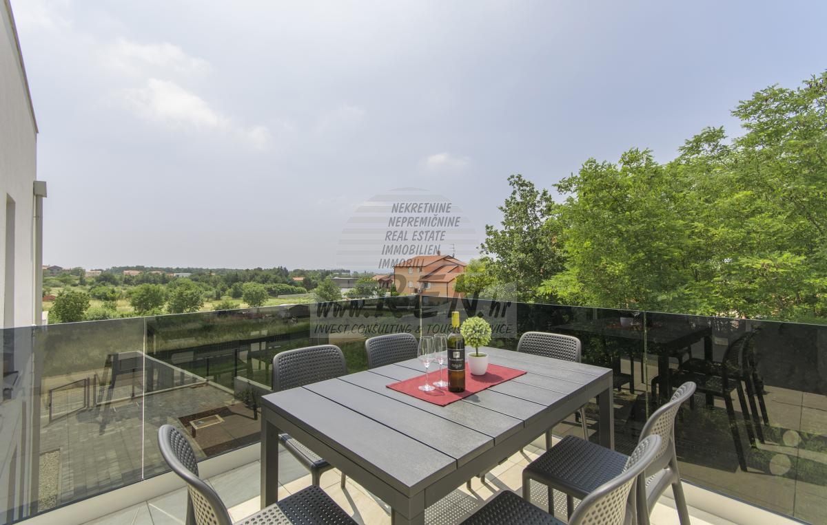 Haus mit Swimmingpool in ruhiger Lage in Novigrad 41