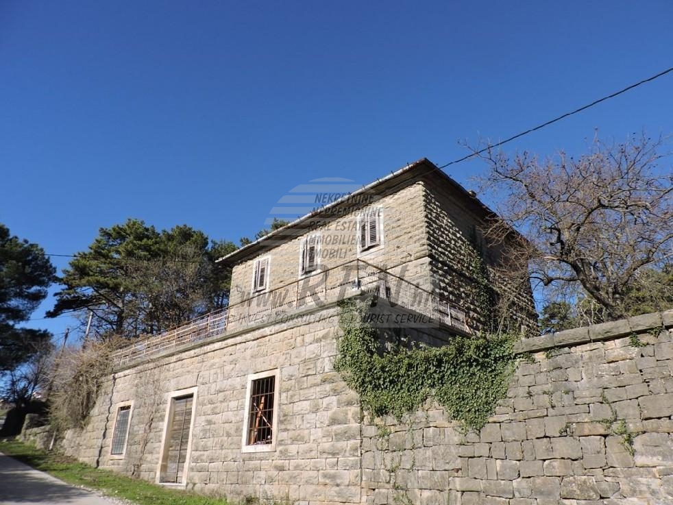 Kuća u okolici Buja 1