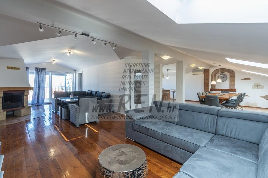 Penthouse in the center of Poreč 5