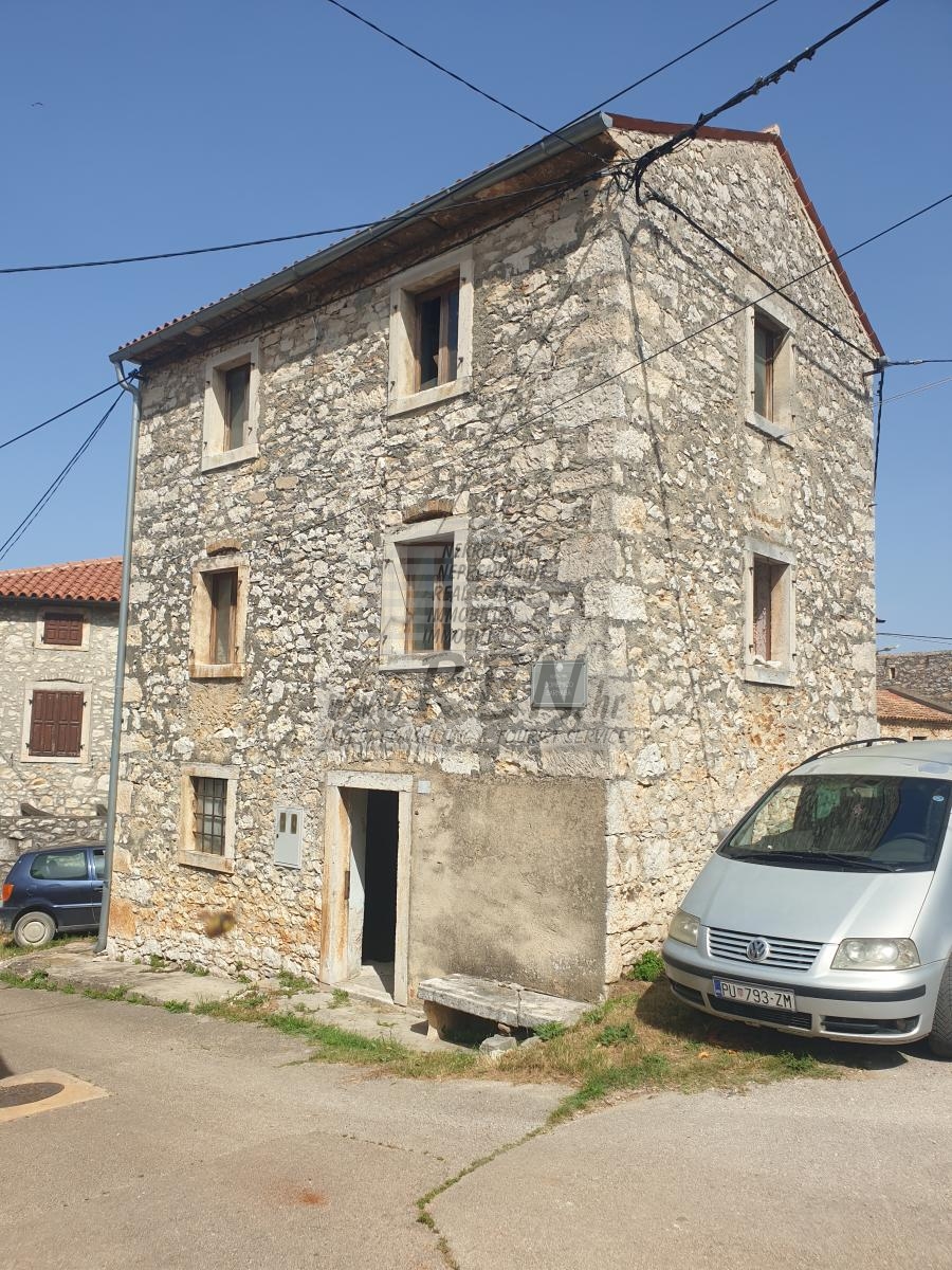 House near Novigrad 2