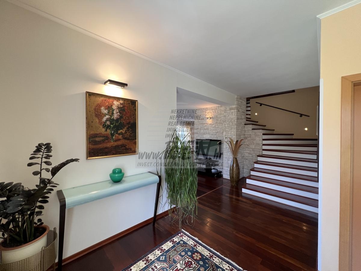 House with an olive grove and a view of the sea 22