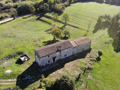 A large Istrian property 3