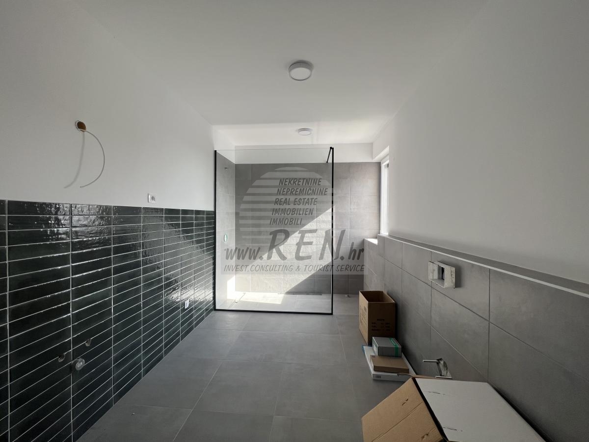 Villa in the vicinity of Novigrad 3