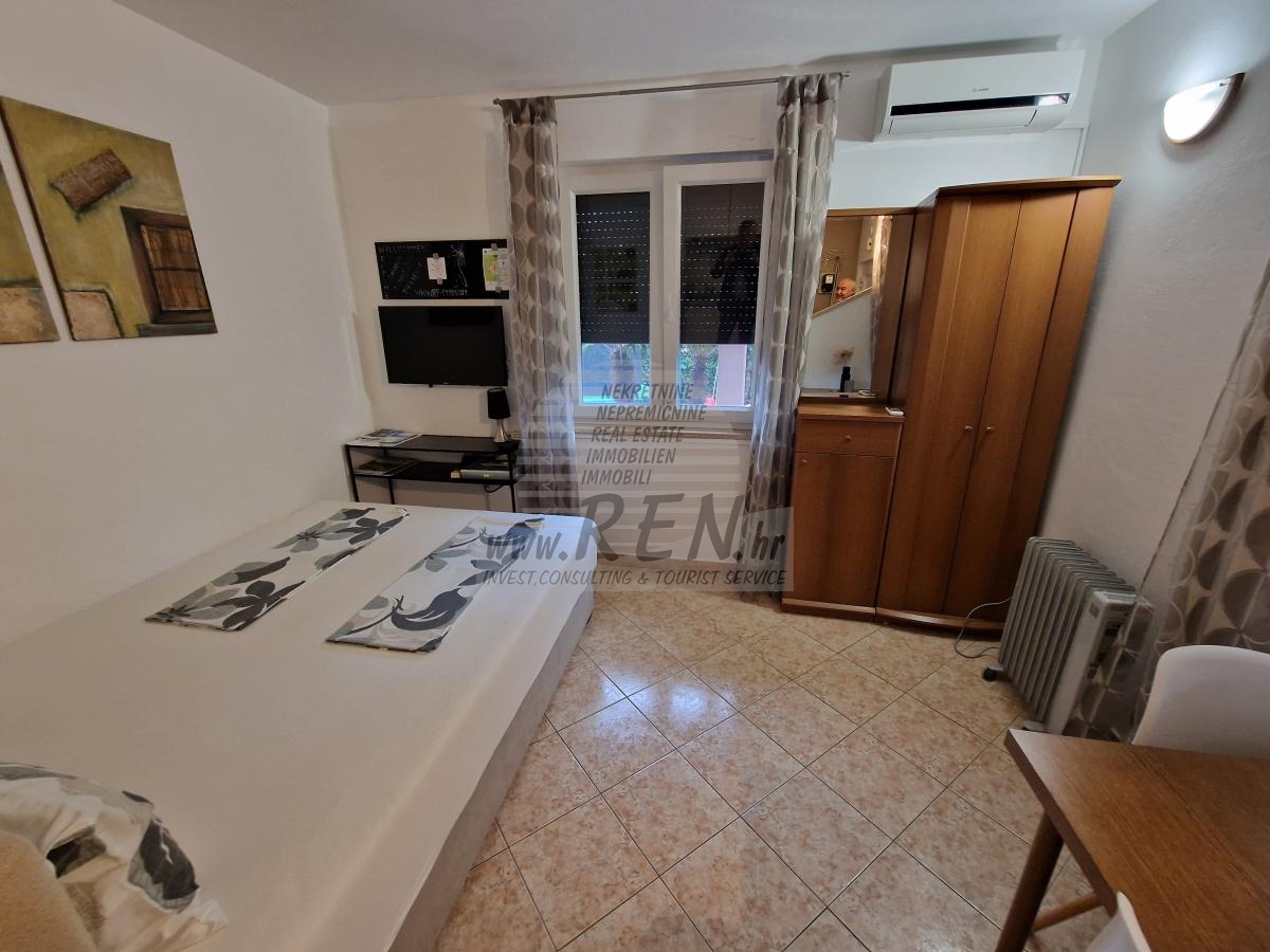 Einfamilienhaus in ruhiger Lage in der Nähe von Novigrad 26