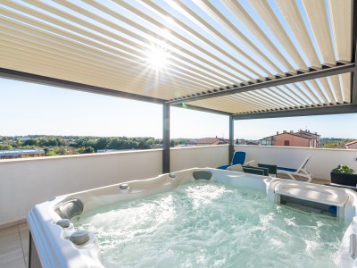 Haus mit Swimmingpool in ruhiger Lage in Novigrad 35