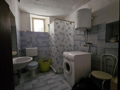 Steinhaus zur Renovierung im Herzen von Grožnjan 7