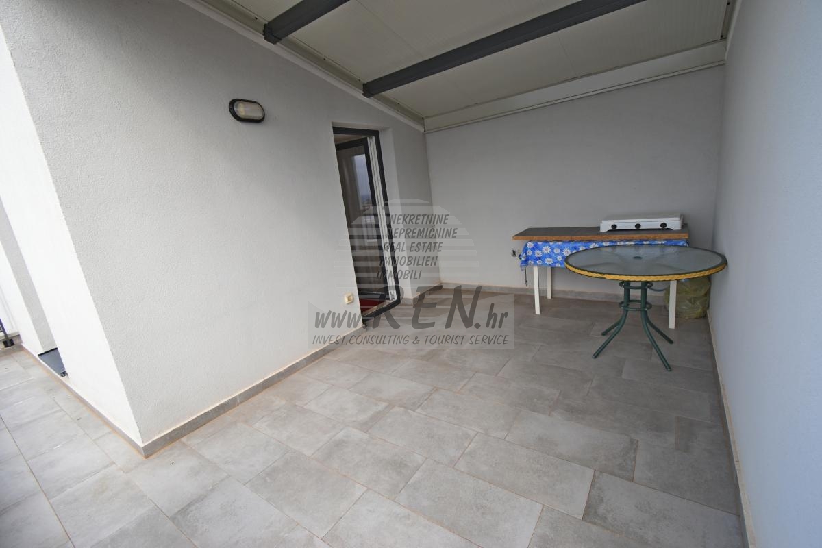 Apartment in Novigrad with a beautiful view of the sea 18