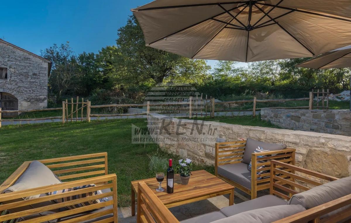 Stone residence for investment 40