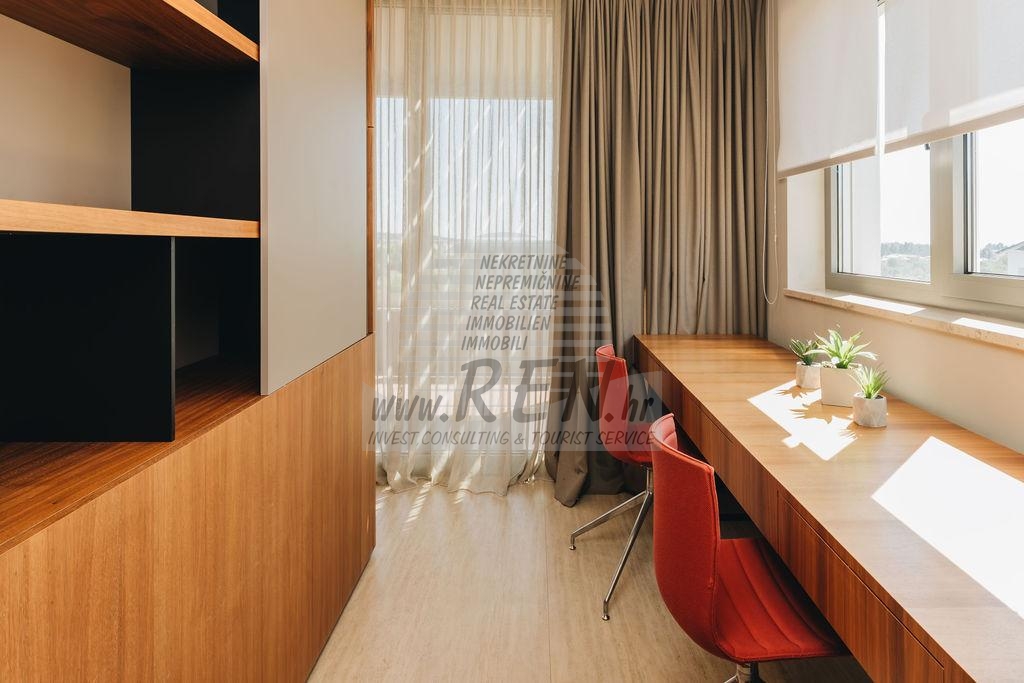 Luxuriöse Wohnung zum Verkauf im schönen Novigrad mit Meerblick 9