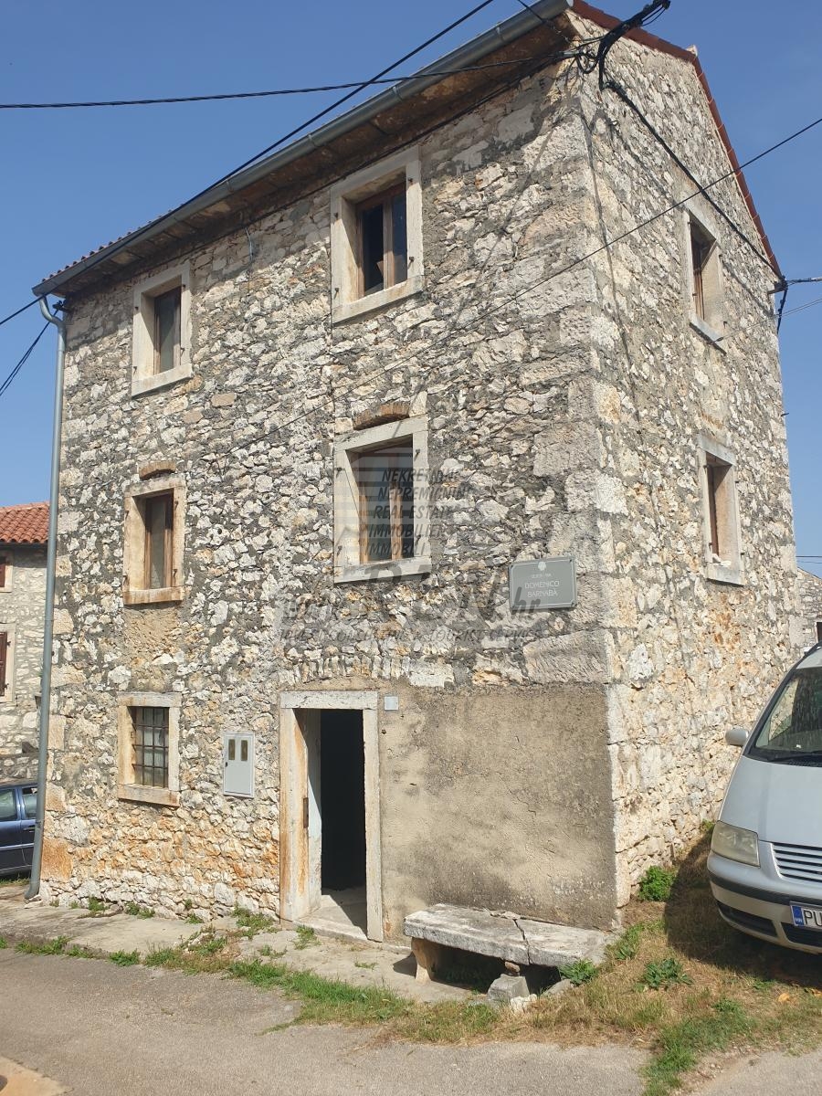 House near Novigrad 1