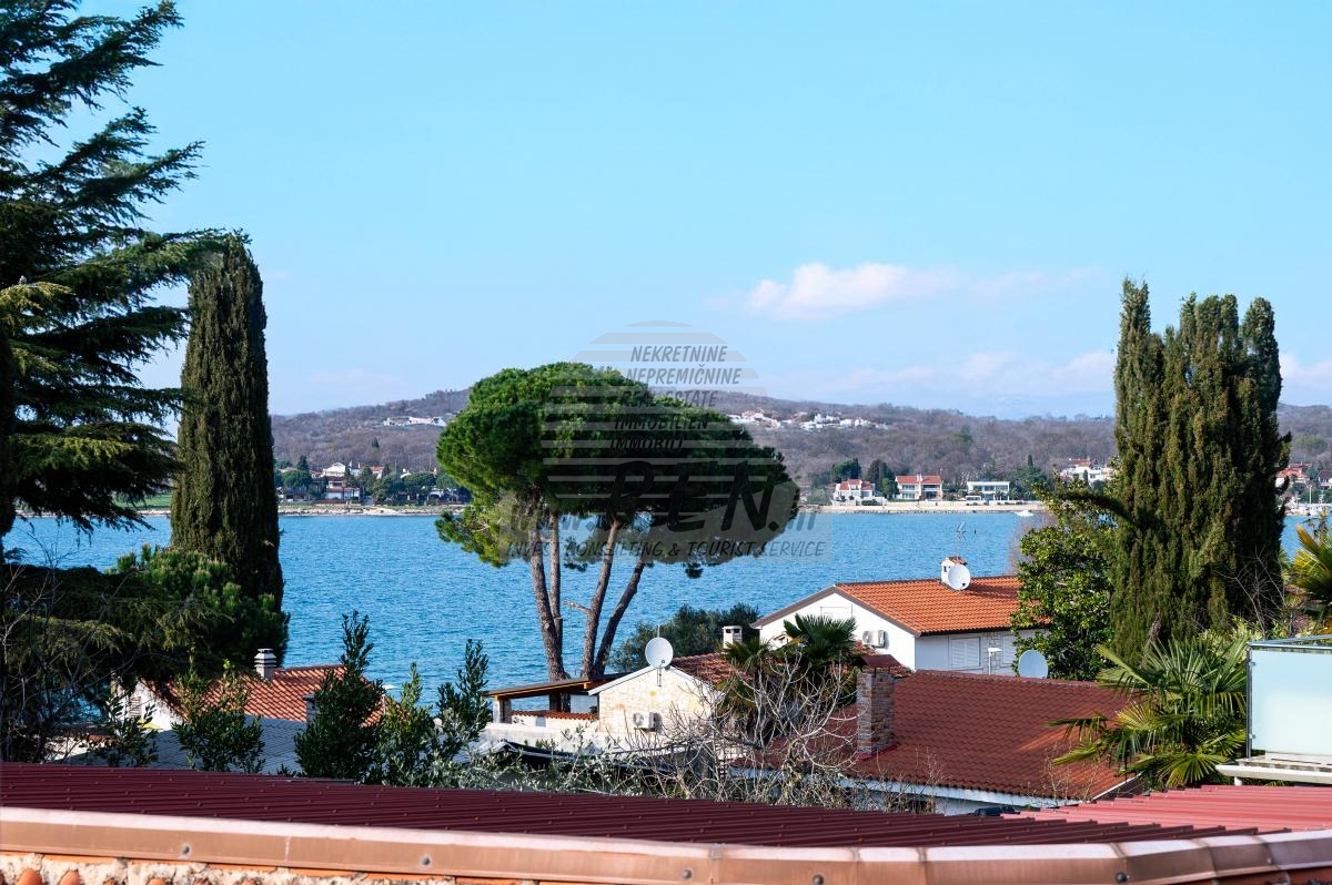 PRESTIGEHAUS MIT POOL – NUR 50 m VOM MEER 1