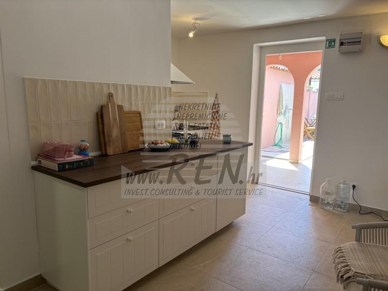 Sea View Home Just Steps from the Beach – Mareda 7