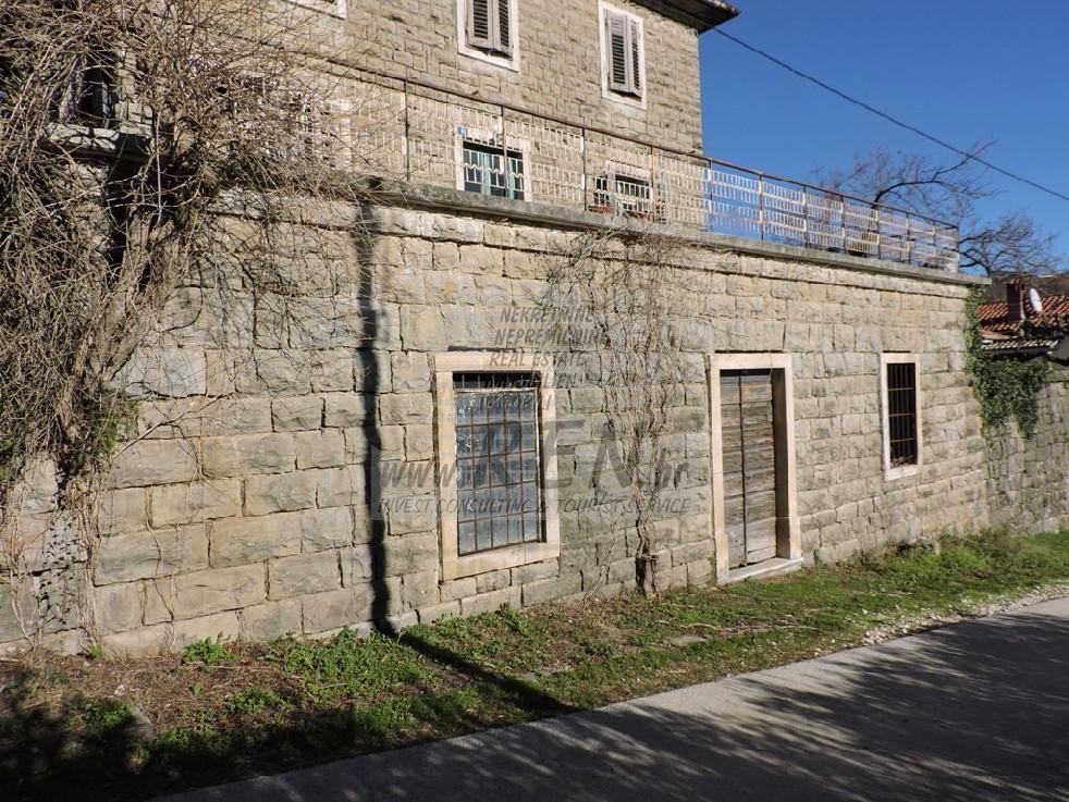 Kuća u okolici Buja 12