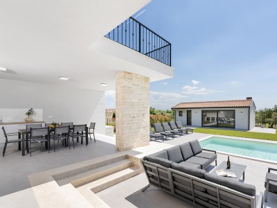 Luksuzna vila s bazenom u Brtonigli 22