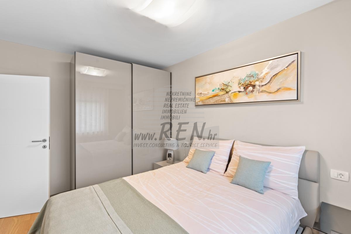 Haus mit Swimmingpool in ruhiger Lage in Novigrad 18