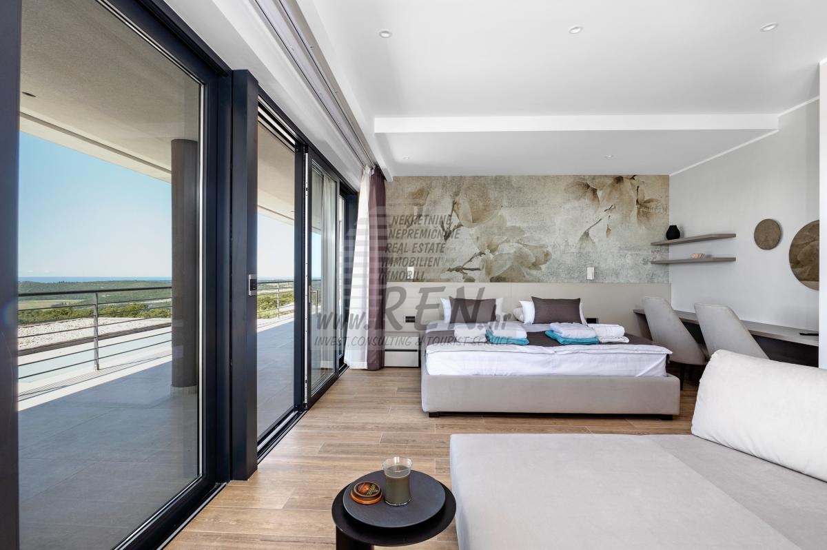 Luxury Villa with a unique view in Istria 24