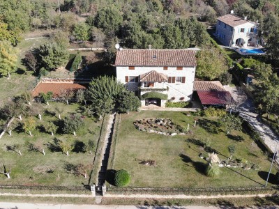 Stone house with a large garden in the vicinity of Buje 6