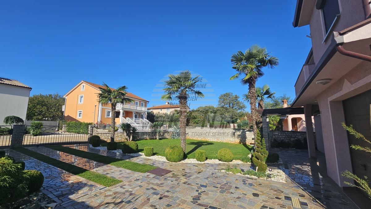 Einfamilienhaus in ruhiger Lage in der Nähe von Novigrad 3