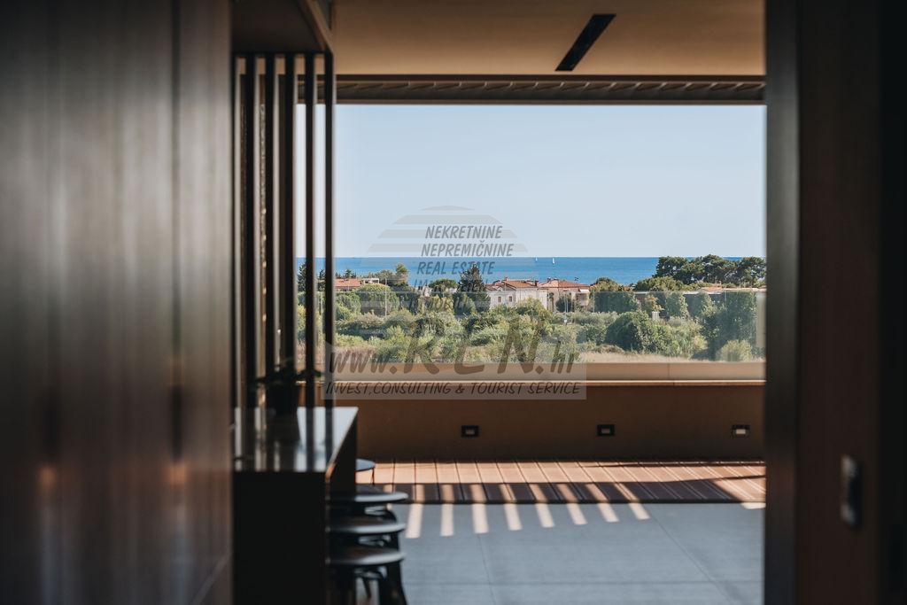 Luxuriöse Wohnung zum Verkauf im schönen Novigrad mit Meerblick 1